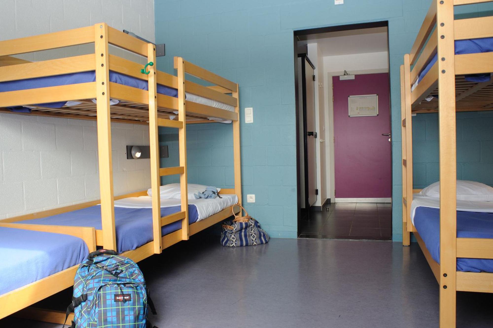 Hostel De Veurs Sint-Martens-Voeren 部屋 写真